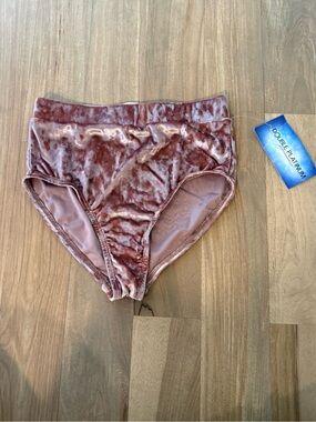 Double Platinum Girls' Velvet Dance Briefs in Mauve Pink